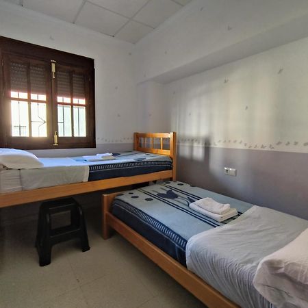 Albergue Las Moreras Монестеріо Екстер'єр фото